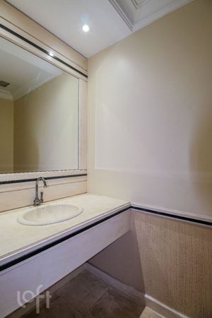 Image 11 - 866292
