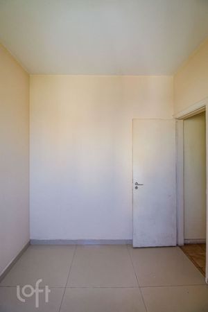 Image 48 - 866292