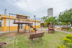 Image 33 - 866295