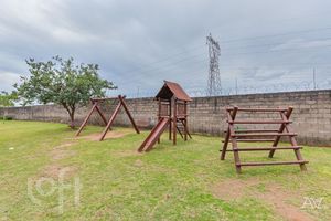 Image 30 - 866295