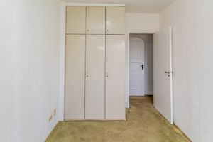 Image 4 - 866296