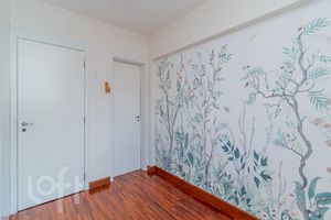Image 32 - 866305