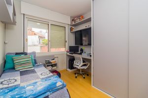 Image 19 - 866306