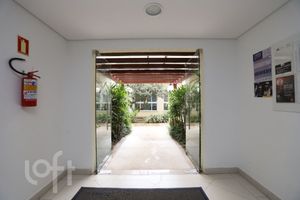 Image 49 - 866331