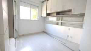 Image 4 - 866331