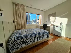Image 8 - 866345