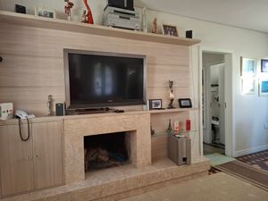 Image 4 - 866345