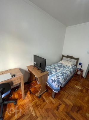 Image 8 - 866352