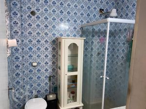 Image 9 - 866358