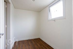 Image 13 - 866359