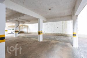 Image 37 - 866359