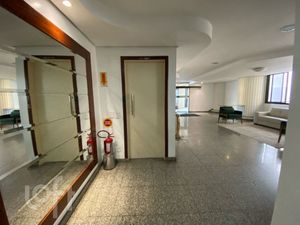 Image 15 - 866370