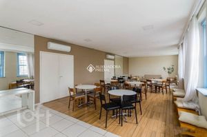 Image 44 - 866371