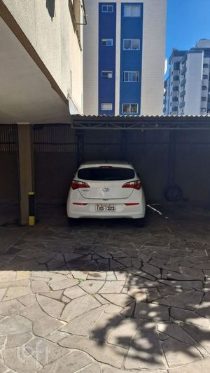 Image 17 - 866381