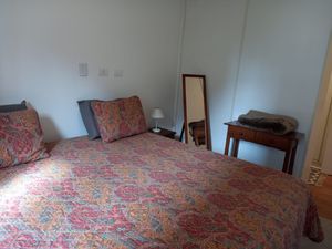 Image 19 - 866382