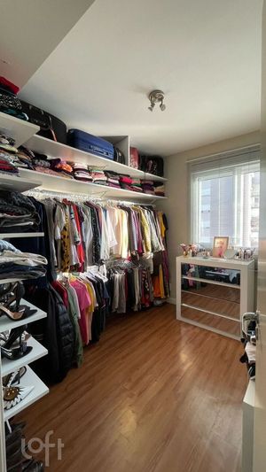 Image 8 - 866392