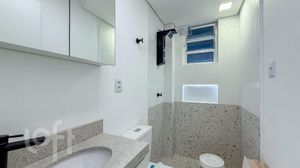 Image 11 - 866435
