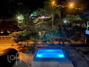 Image 5 - 866461