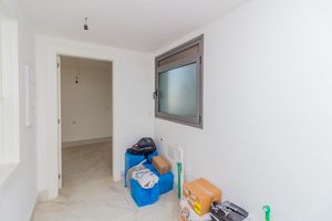 Image 29 - 866484