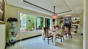 Image 9 - 866486
