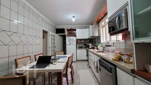 Image 17 - 866512