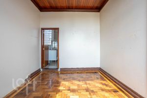 Image 26 - 866518