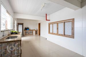 Image 6 - 866518