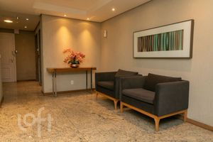 Image 35 - 866530