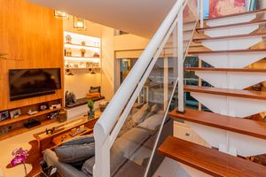 Image 13 - 866531