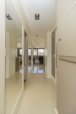 Image 10 - 866538