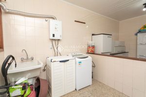 Image 10 - 866556