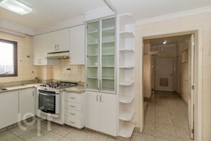 Image 35 - 866558