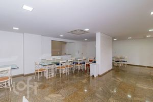 Image 50 - 866558