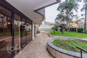 Image 47 - 866558