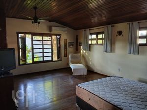 Image 17 - 866562