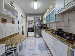 Image 1 - 866565