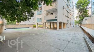 Image 49 - 866569