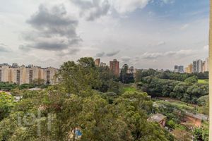 Image 32 - 866604
