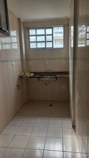 Image 6 - 866608
