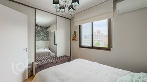 Image 10 - 866624