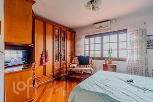 Image 18 - 866625