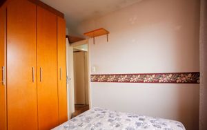 Image 11 - 866631
