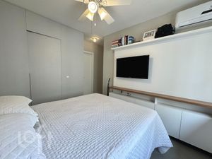 Image 19 - 866632