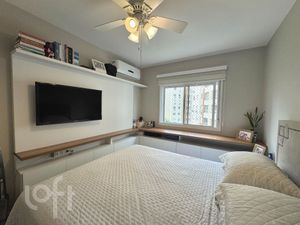 Image 14 - 866632