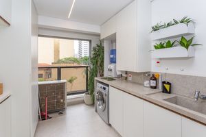 Image 44 - 866641