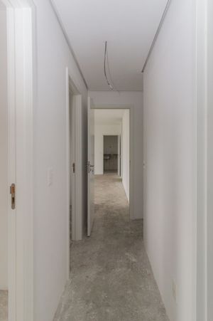 Image 11 - 866658