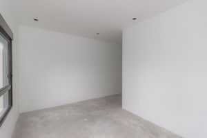 Image 21 - 866658