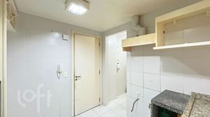 Image 8 - 866660