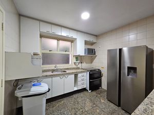 Image 23 - 866663