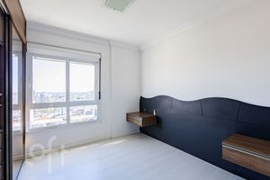 Image 13 - 866677